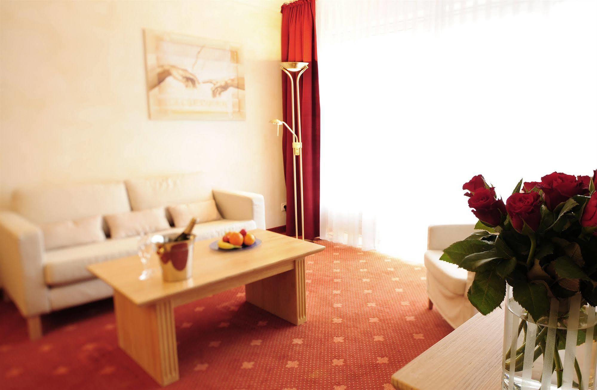 Hotel Villa Gropius Тиммендорфер-Штранд Экстерьер фото